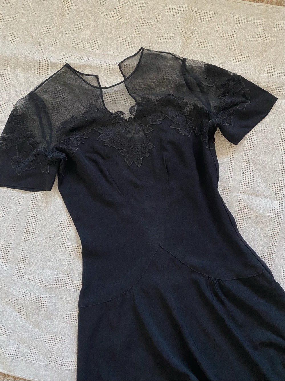 Elegant 1940s vintage black dress xs